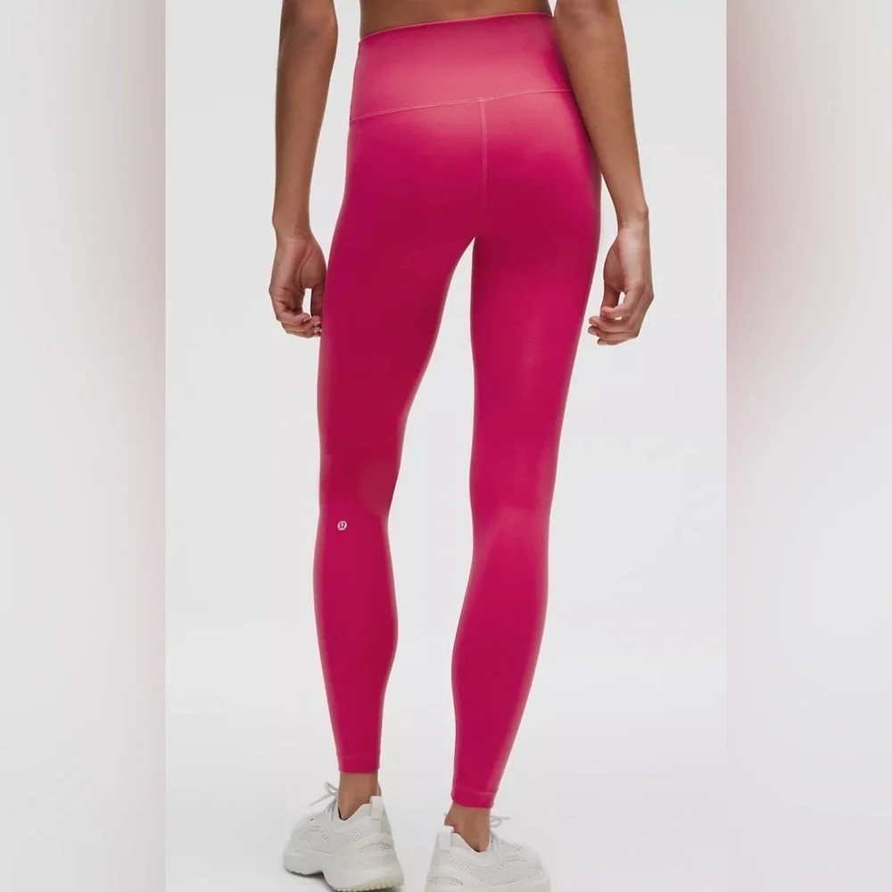 NWT LULULEMON WANDER TRAIN HR Tight 28” Vibrant Pink Dragonfruit Color